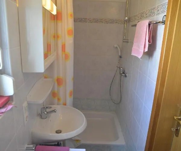 Apartment With Parking Space Rab - 14792