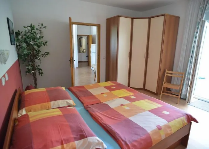 Apartment With Parking Space Rab - 14792 *