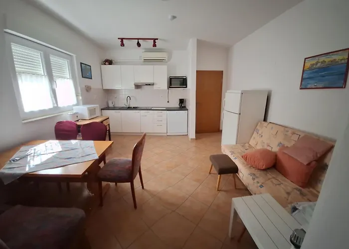 Apartment With Parking Space Rab - 14792 Banjol