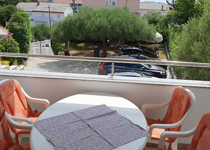 Apartment With Parking Space Rab - 14792 *