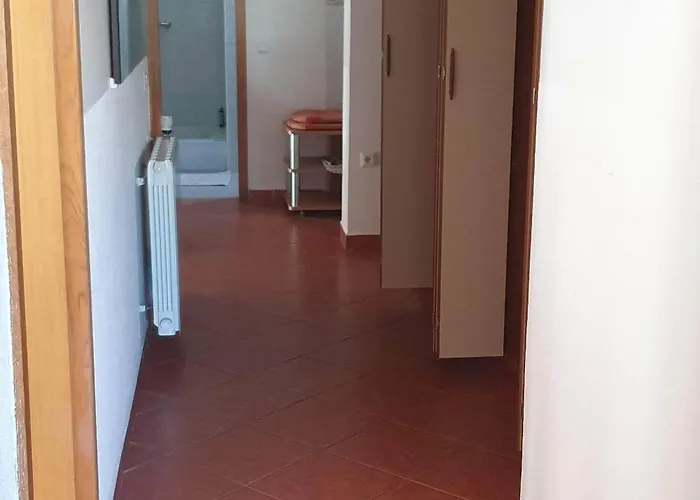 Apartment With Parking Space Rab - 14792